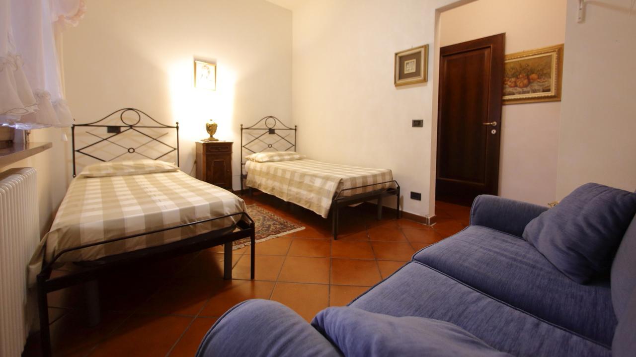 B&B Domus Sirmione Bagian luar foto