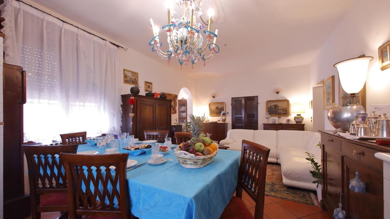 B&B Domus Sirmione Bagian luar foto