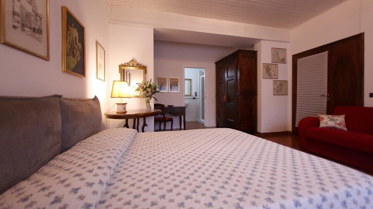 B&B Domus Sirmione Bagian luar foto