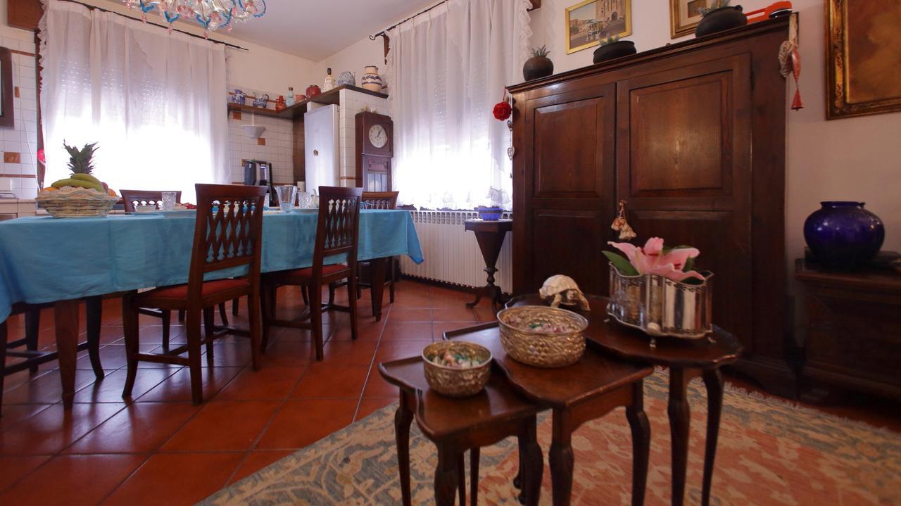 B&B Domus Sirmione Bagian luar foto