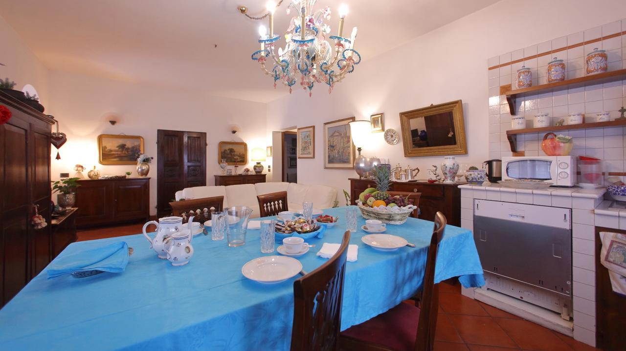 B&B Domus Sirmione Bagian luar foto