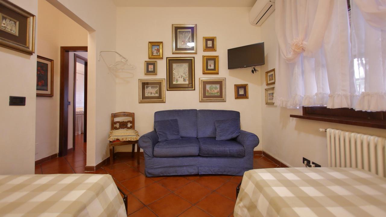 B&B Domus Sirmione Bagian luar foto