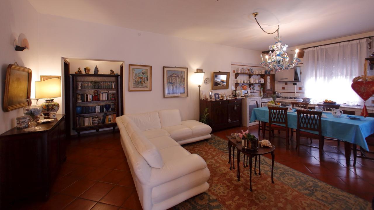 B&B Domus Sirmione Bagian luar foto